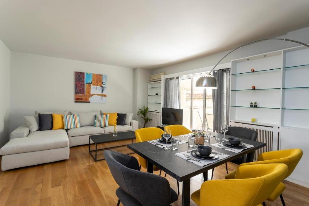 Yestayhomes Two Bedroom Aristipou *